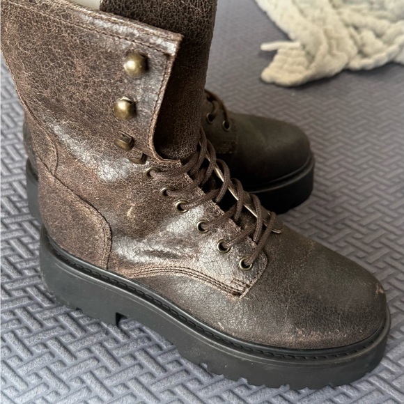 NWOT Steve Madden Rowen Boot in Brown Distressed Size 8.5 - Picture 10 of 13